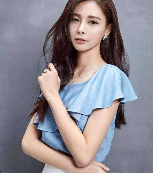 爆明星黑料 女明星资讯,爆明星黑料与女明星最新资讯揭秘