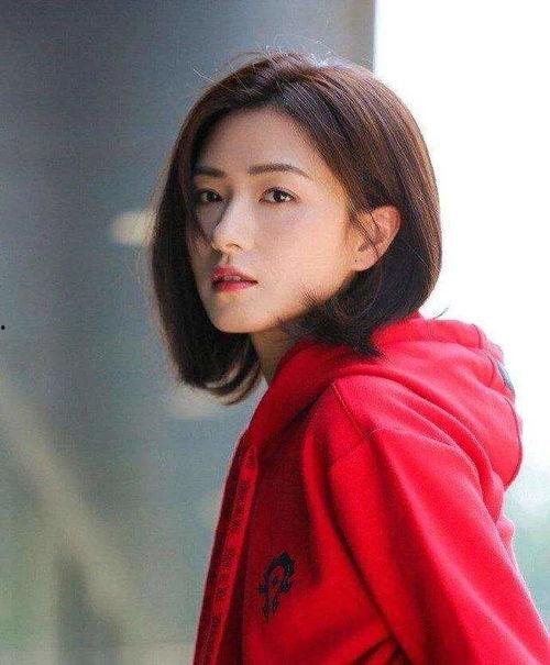 网红大瓜在哪找 万茜自爆一年潜七次,一年潜七次，网红大瓜揭秘